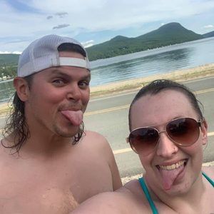 Meet your Posher, Tonya